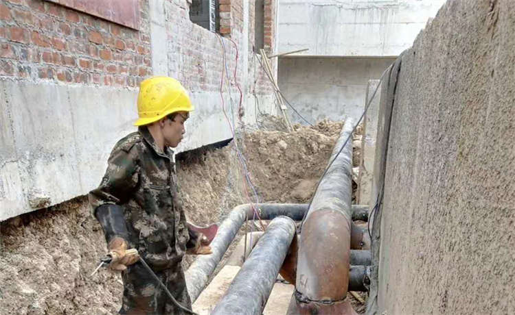 1836螺旋管廠家，鋼材場幕墻鍍鋅方管，529-530mm螺旋管，2000螺旋鋼管