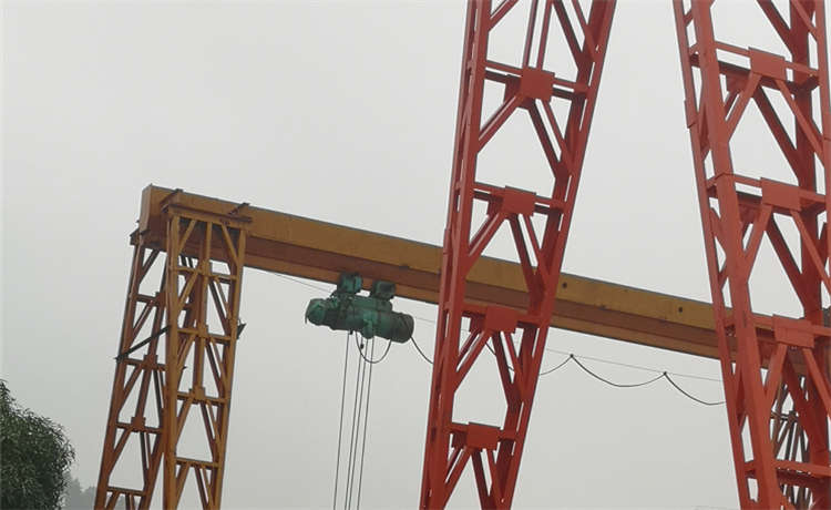 273mm供水螺旋鋼管，1000螺旋鋼管，鍍鋅槽鋼，鋼管樁廠家