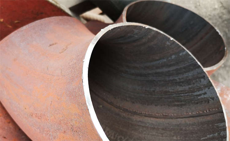 鋼頂管加工廠(chǎng)家，污水鋼管廠(chǎng)家，1320螺旋鋼管，dn200mm螺旋焊管