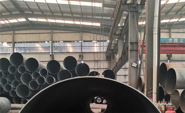 1124mm螺旋鋼管，820-6mm螺旋管，鋼材場Q235B螺旋管，300螺旋鋼管