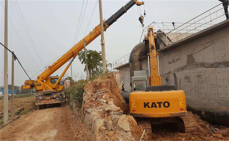 珠海720mm螺旋管，2100mm螺旋焊管，鋼材場(chǎng)熱浸鋅角鋼，1420螺旋管廠家