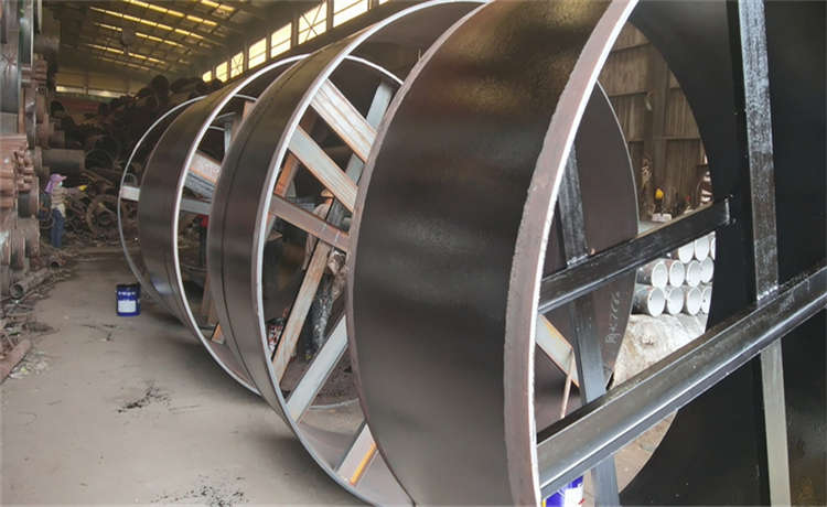 1820mm螺旋鋼管，鋼材場(chǎng)1120mm螺旋焊管，鍍鋅鋼管，旋挖樁鋼護(hù)筒廠家